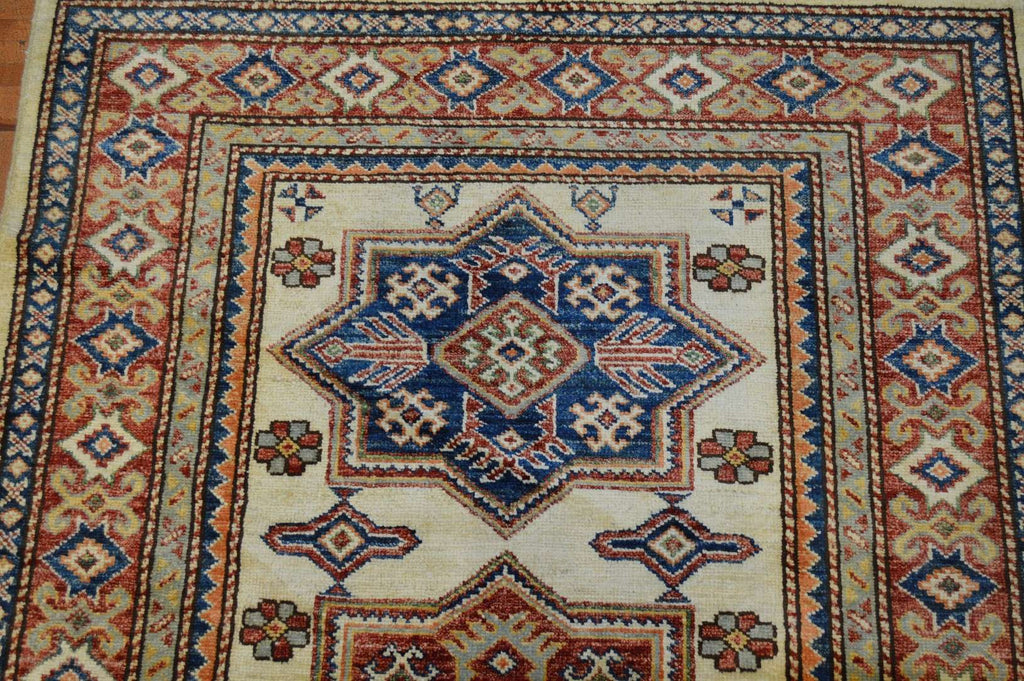 3' 3" x 4' 10" Pakistan Kazak Rug image 6