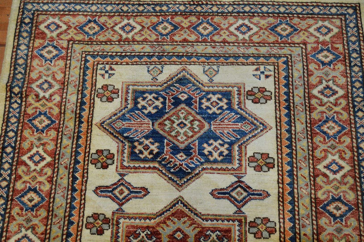 3' 3" x 4' 10" Pakistan Kazak Rug image 6