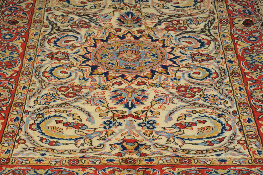 3' 4" x 5' 4" Persian Sarouk Rug image 3
