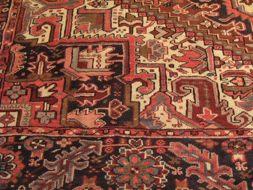8' 9" x 11' 6" Persian Heriz Rug image 7