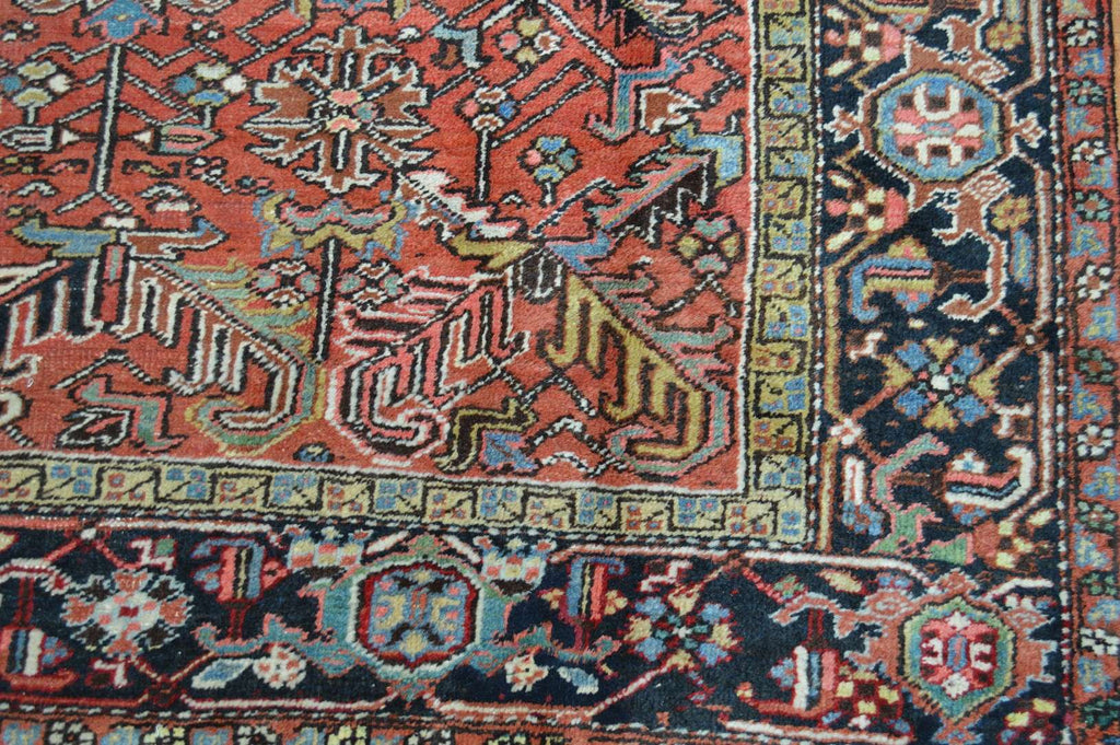 8' 4" x 11' 6" Persian Heriz Rug image 10