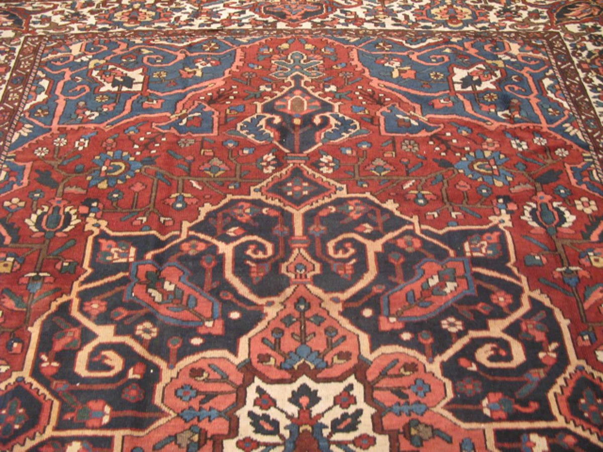 8' 9" x 12' 8" Persian Bakhtiari Rug image 7