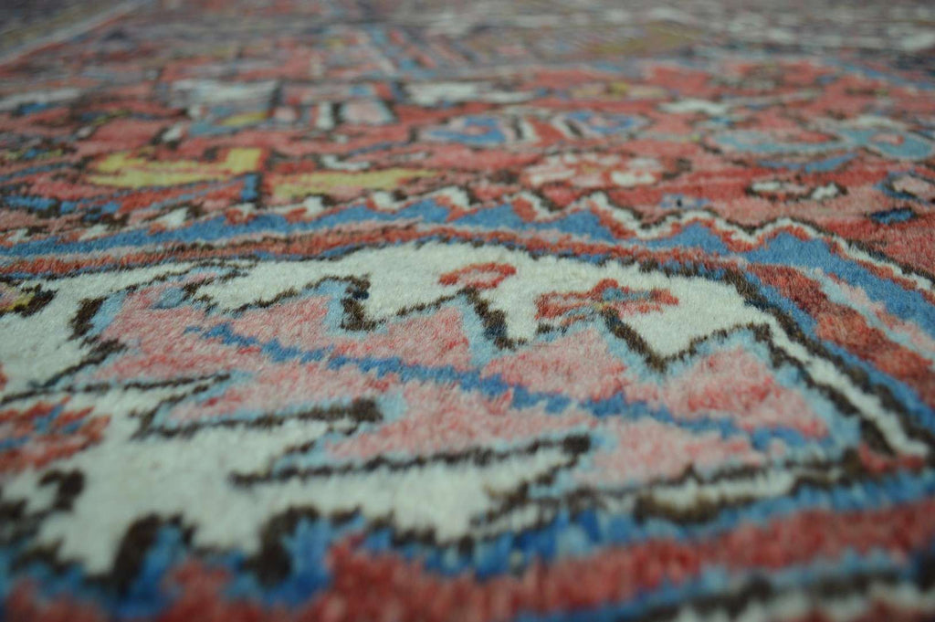8' 3" x 10' 3" Persian Heriz Rug image 5