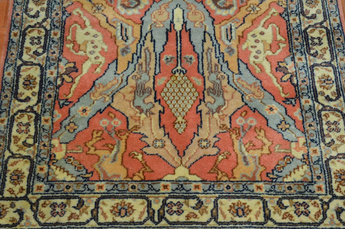 3' 0" x 5' 2" India Tabriz Rug image 5