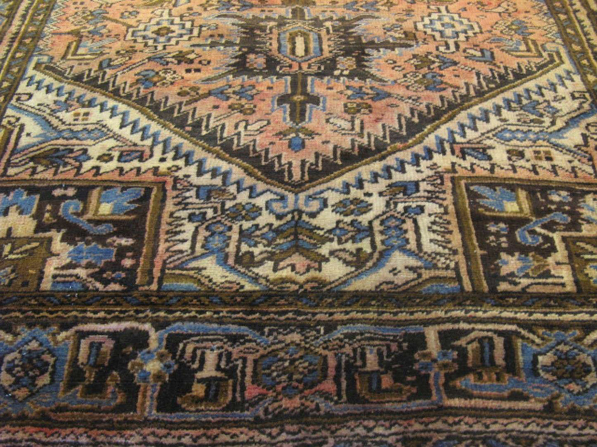 6' 8" x 10' 5" Vintage Heriz Rug image 2