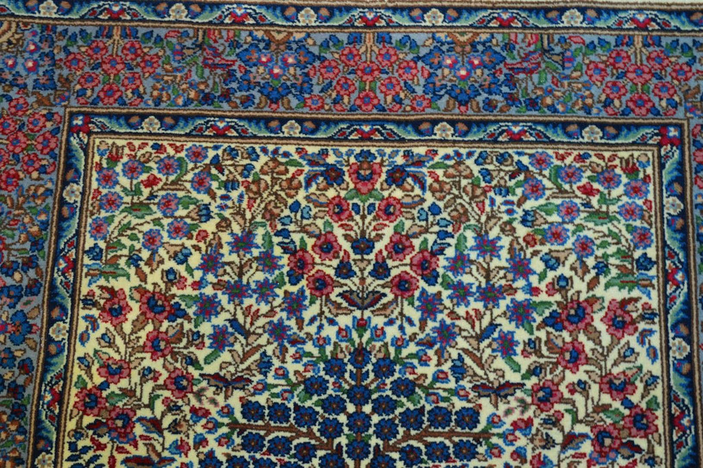 3' 0" x 5' 6" Persian Tabriz Rug image 9