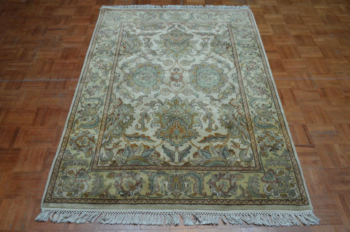 4' 0" x 6' 3" India Jaipur Rug image 1