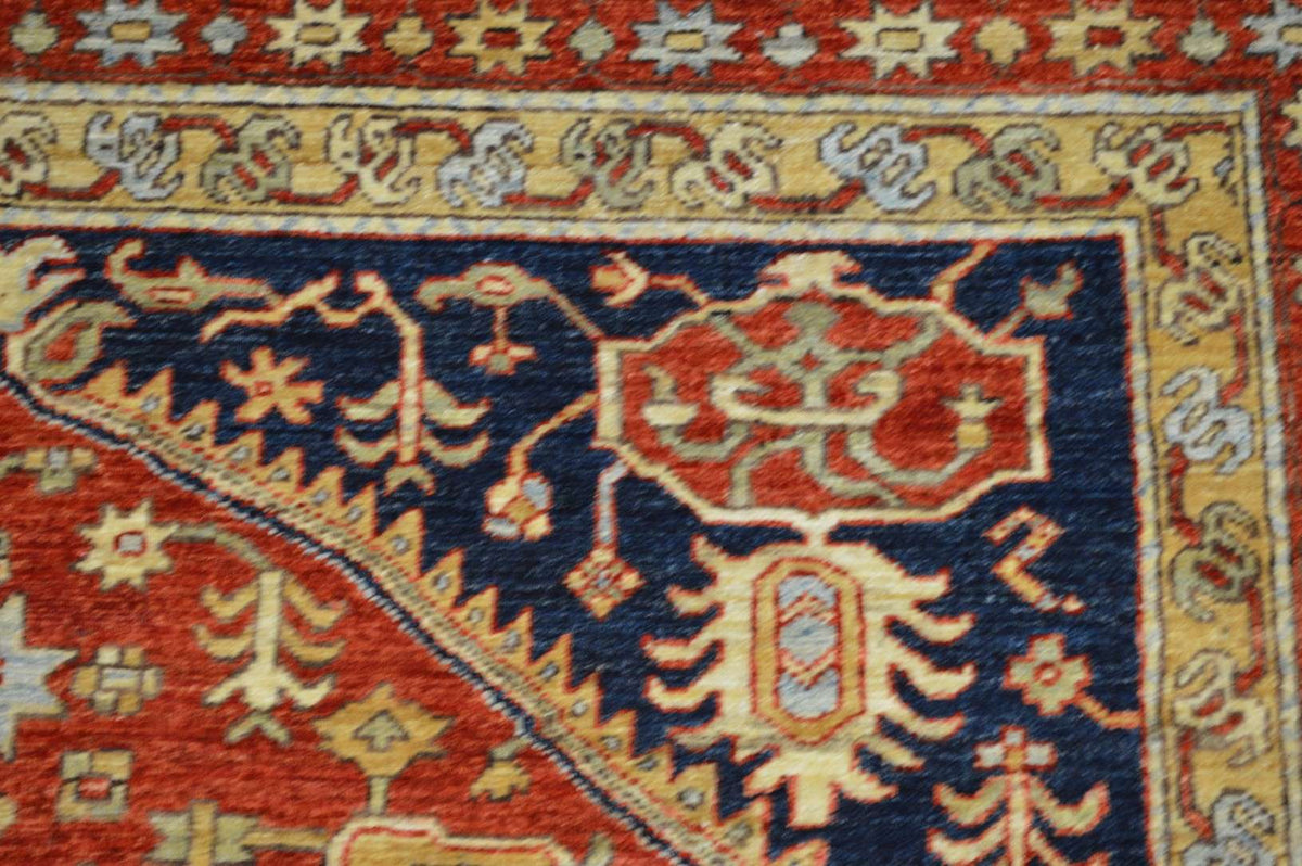 8' 0" x 10' 2" Pakistan Serapi Rug image 3