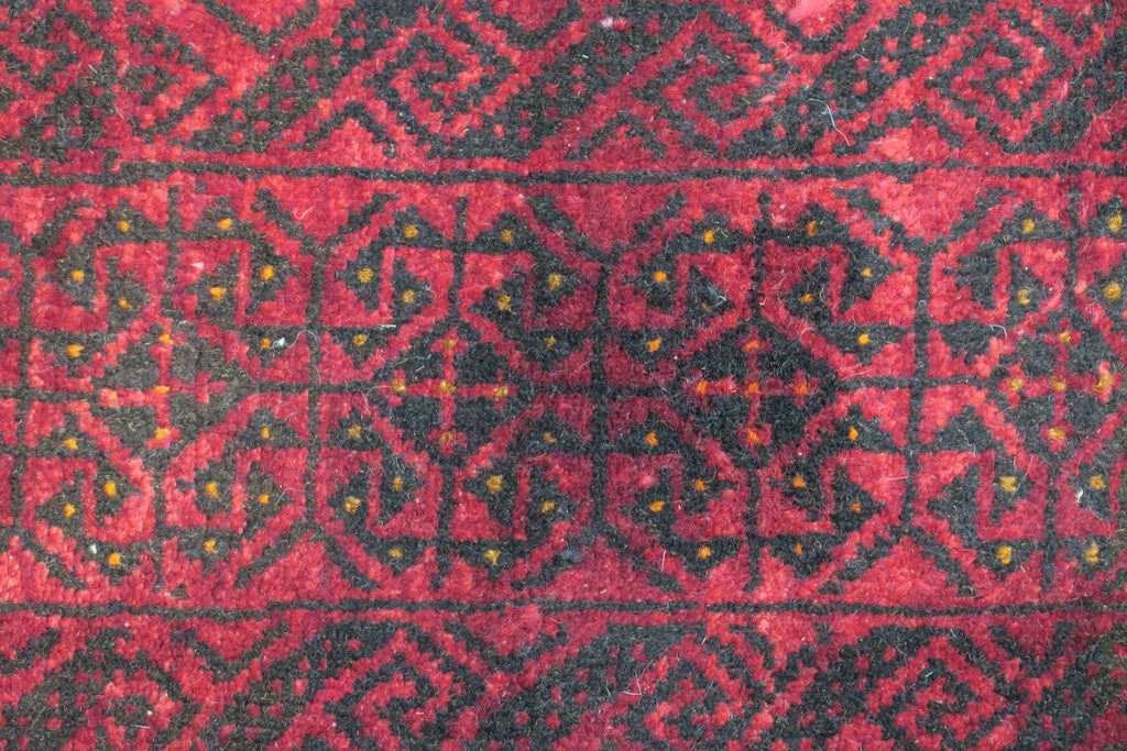 3'8'' x 7'6'' Persian Baluch Rug image 0