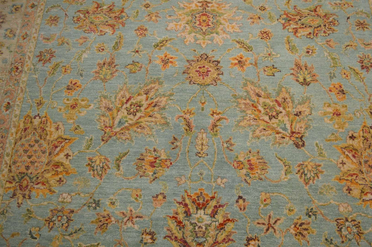 8' 0" x 10' 0" India Sultanabad Rug image 6