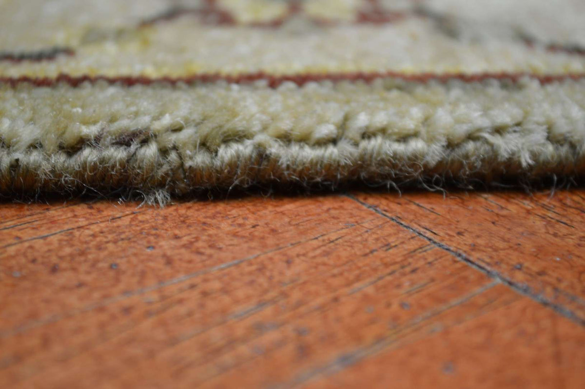 2' 0" x 3' 0" India Peshawar Rug image 10