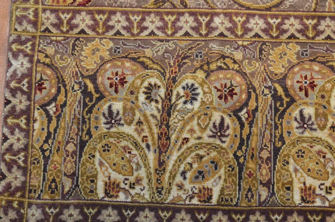 8' 2" x 10' 0" India Sultanabad Rug image 3