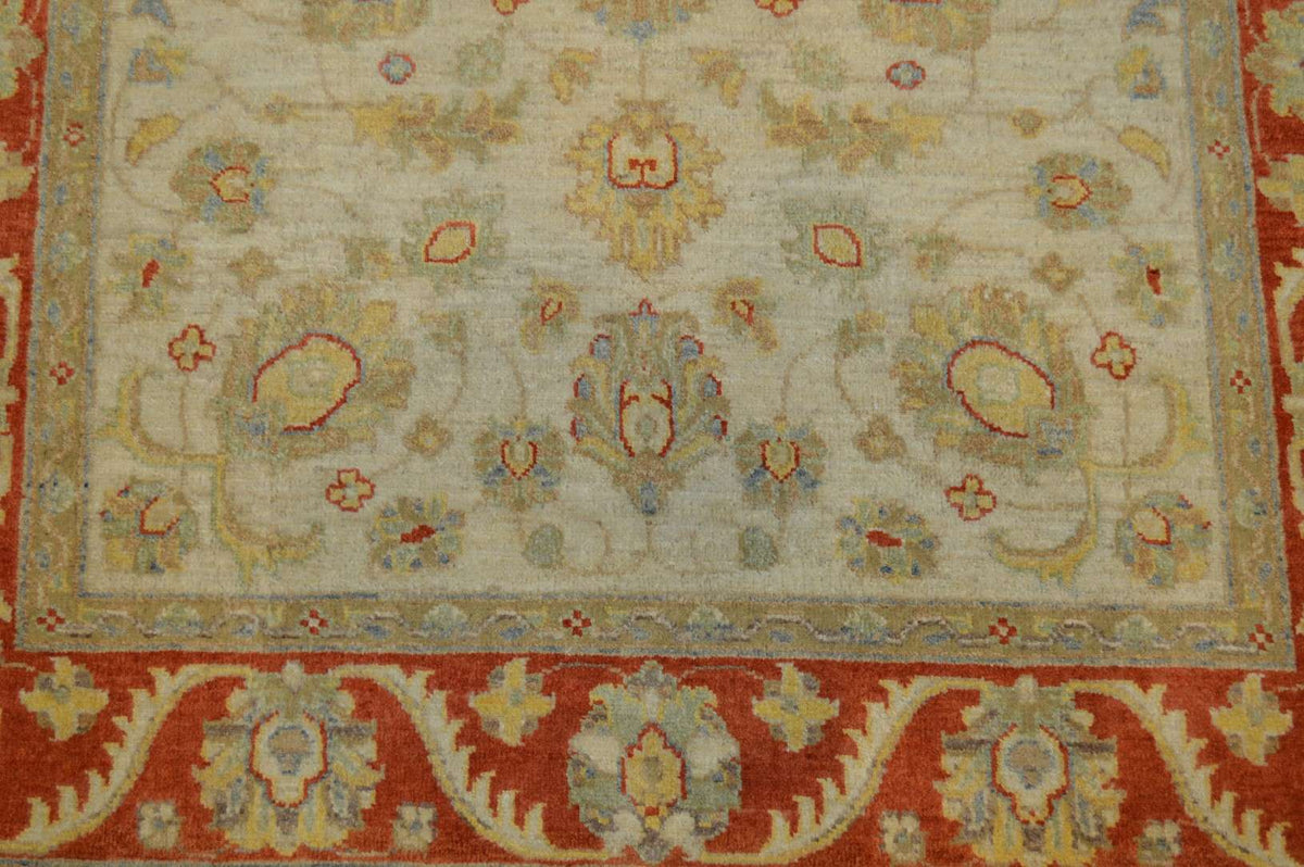 4' 0" x 5' 7" Pakistan Peshawar Rug image 4