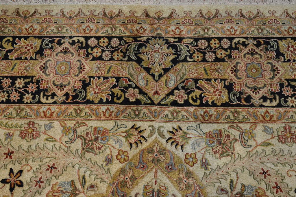 7' 8" x 10' 3" India Agra Rug image 8