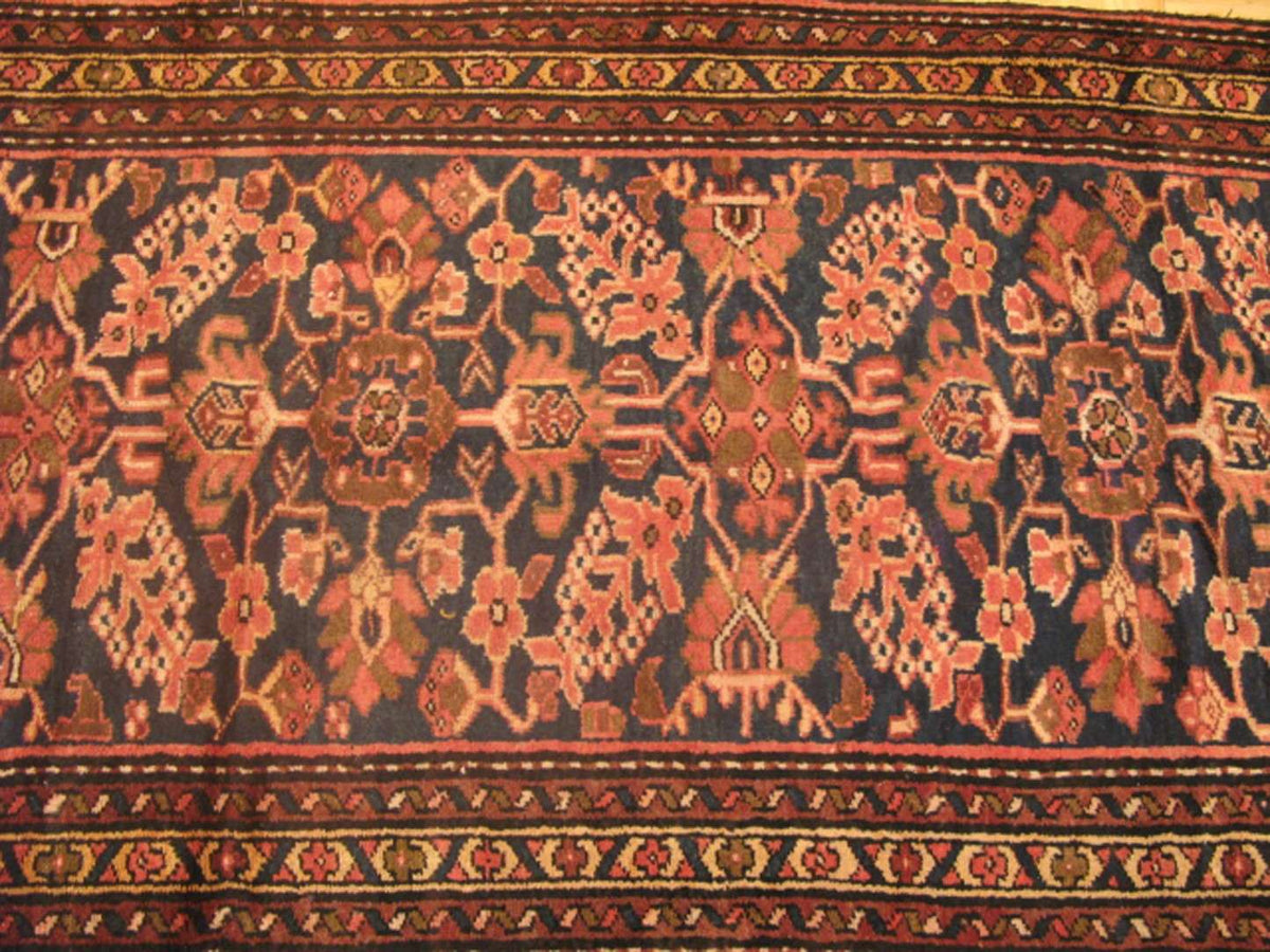 3' 7" x 9' 7" Persian Bakhtiari Runner image 10