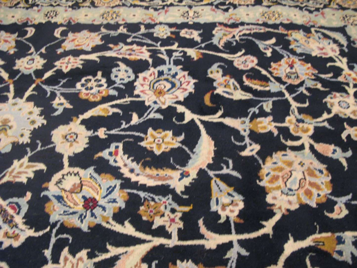 10' 0" x 12' 1" Persian Kashan Rug image 2