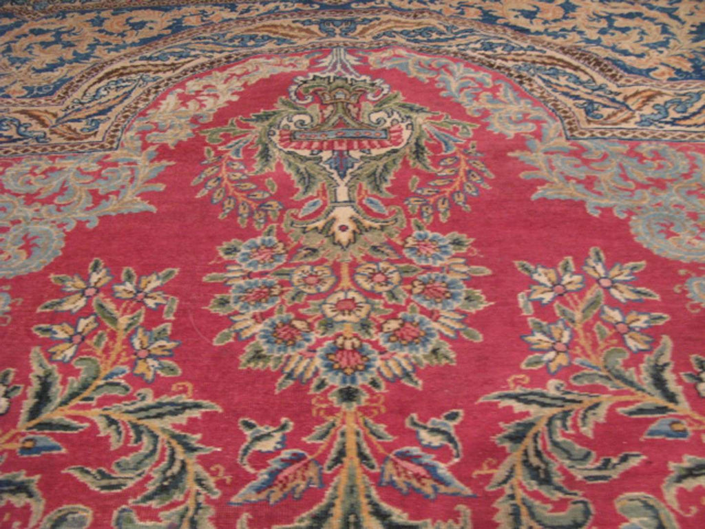 8' 9" x 11' 1" Persian Lavar Rug image 8