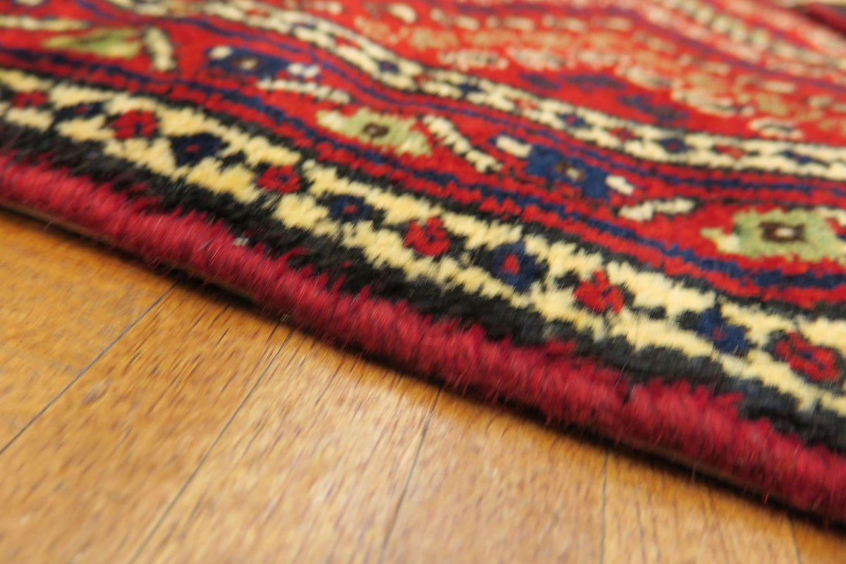 3' 5" x 5' 1" Persian Shahrbabak Rug image 10