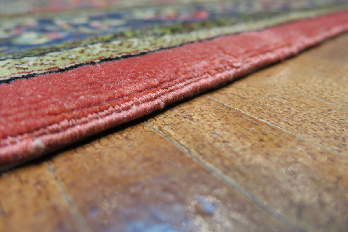 3' 6" x 5' 2" Persian Qum Rug image 7