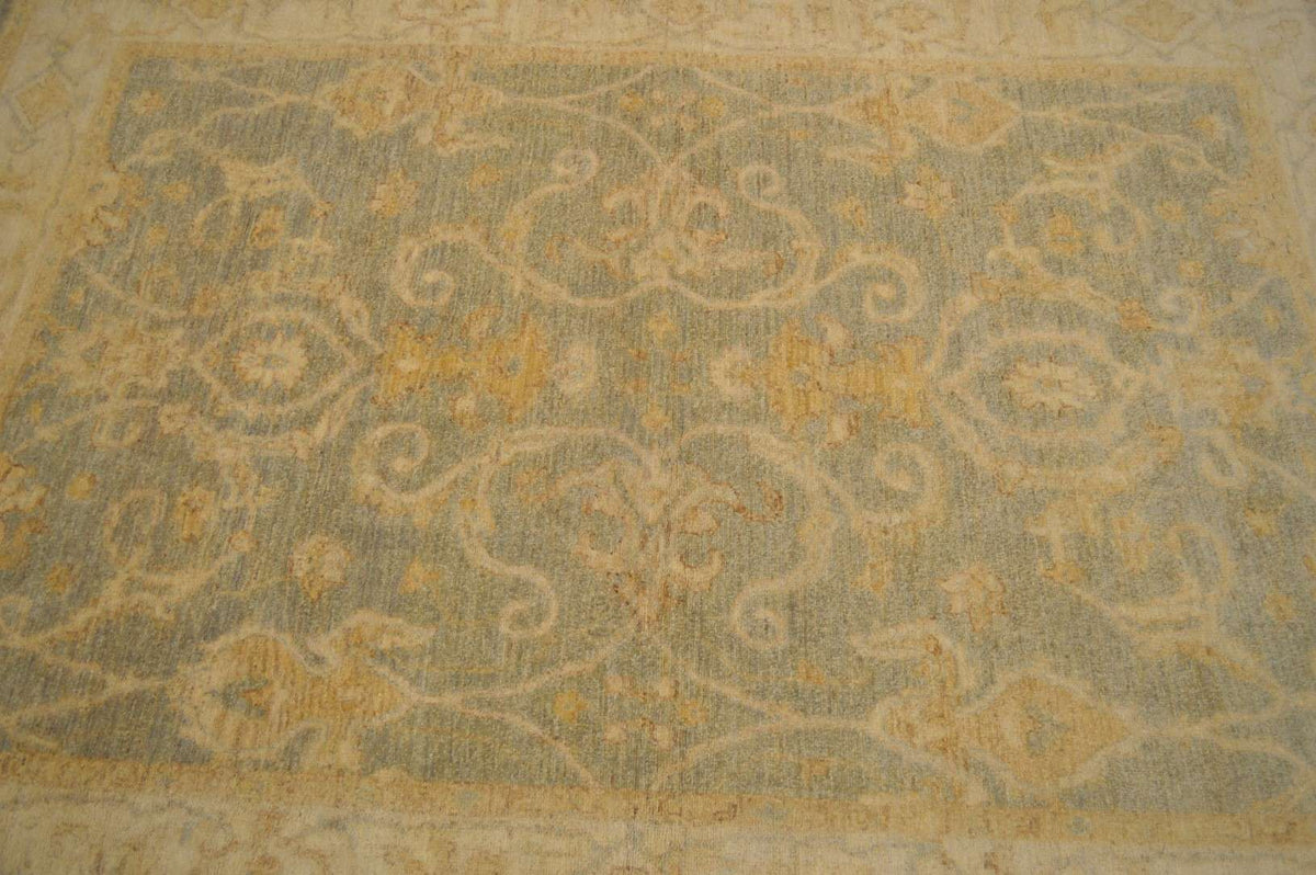 5' 0" x 6' 9" Pakistan Peshawar Rug image 3