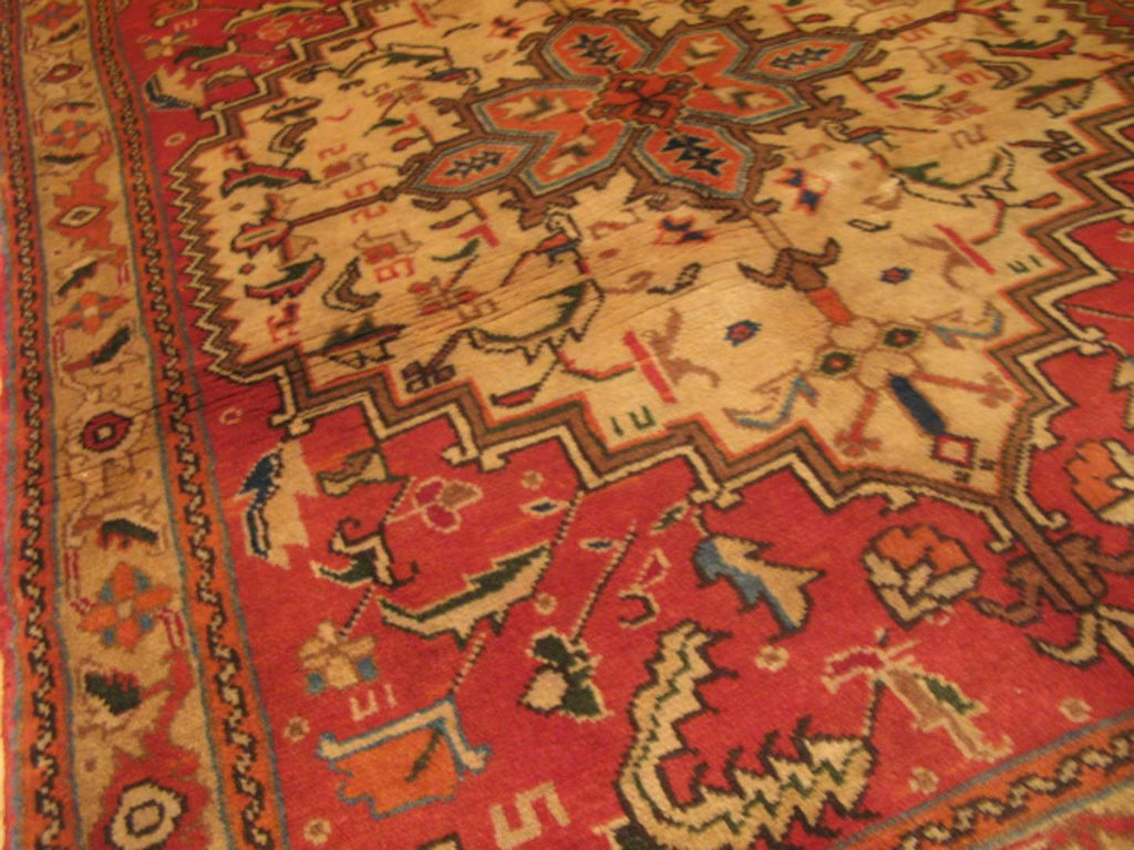 3' 8" x 5' 0" Persian Heriz Rug image 6