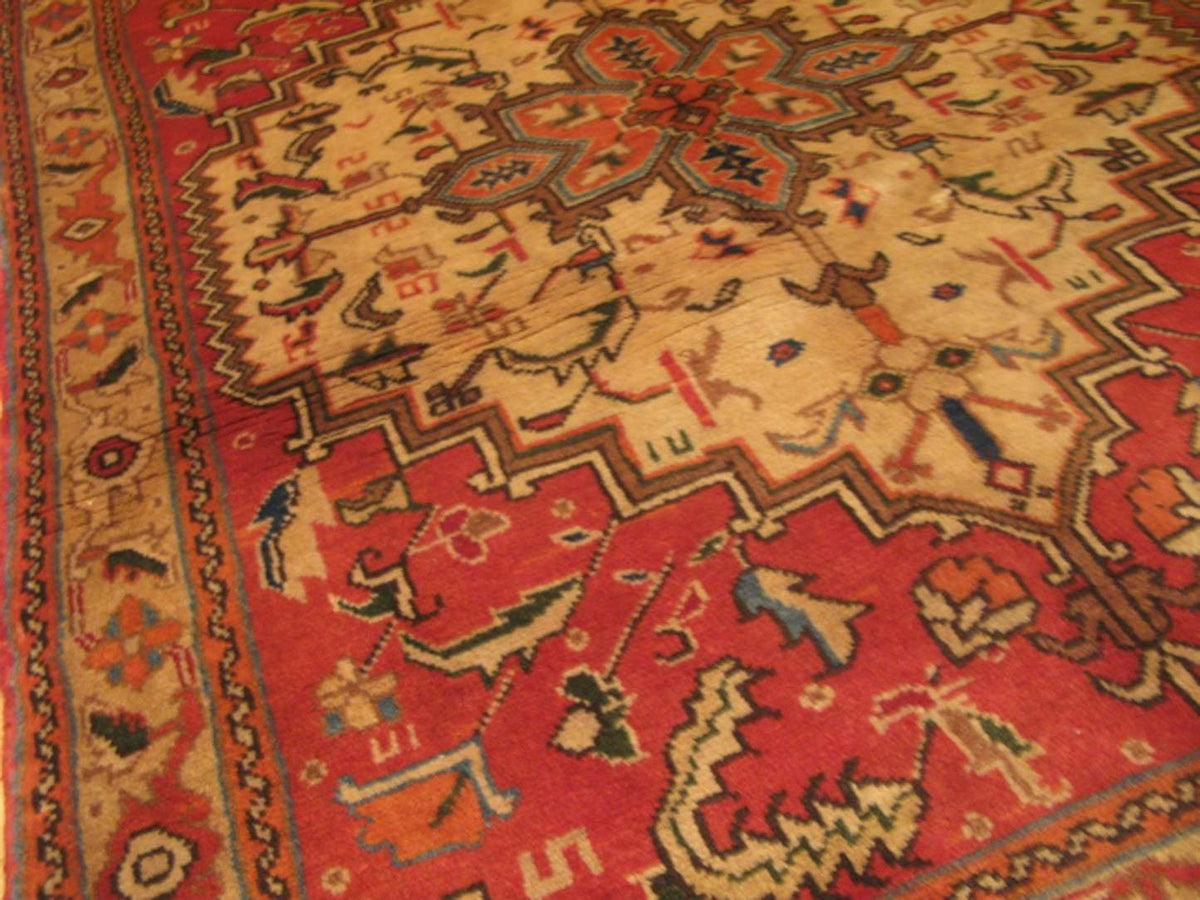 3' 8" x 5' 0" Persian Heriz Rug image 6