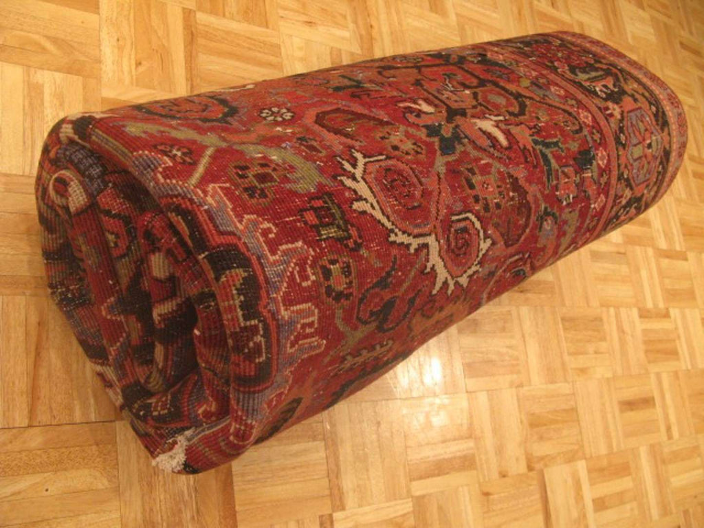 6' 9" x 9' 8" Persian Heriz Rug image 11