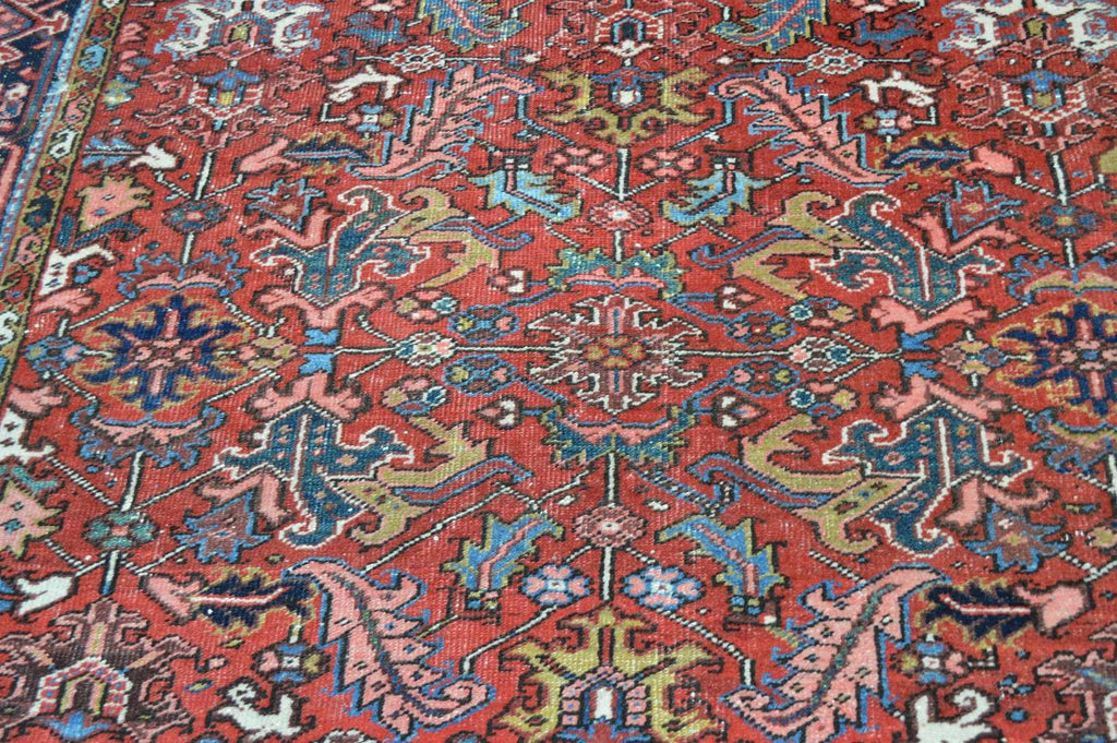 7' 0" x 9' 3" Persian Heriz Rug image 9