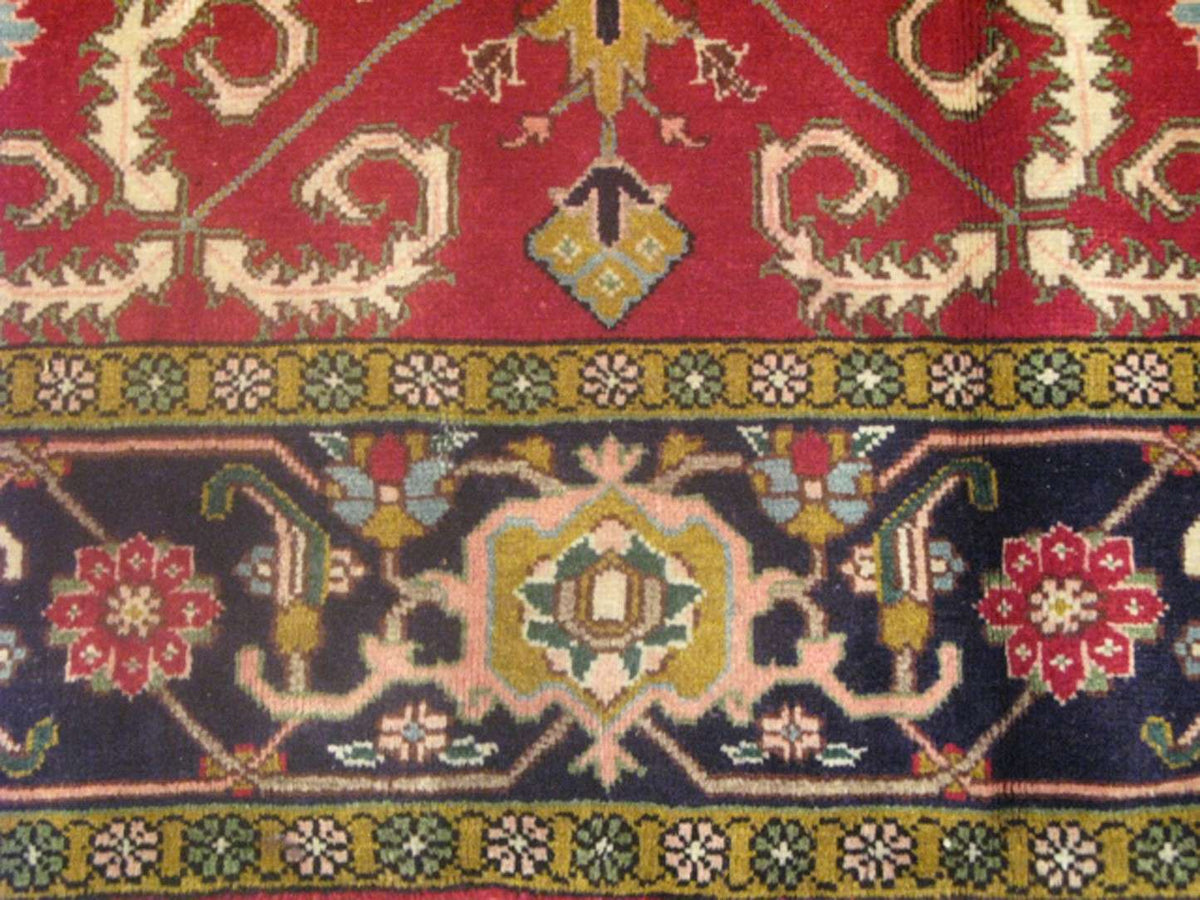 7' 4" x 10' 6" Persian Heriz Rug image 10