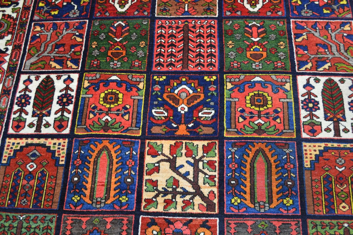 7' 0" x 10' 5" Vintage Bakhtiari Rug image 3
