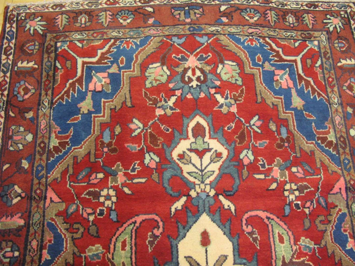 3' 8" x 9' 5" Persian Hamadan Runner image 8