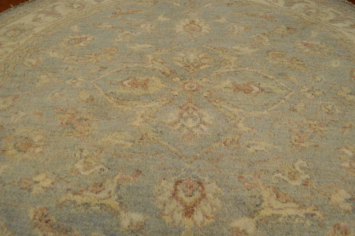 4' 1" x 4' 1" Pakistan Peshawar Round Rug image 4