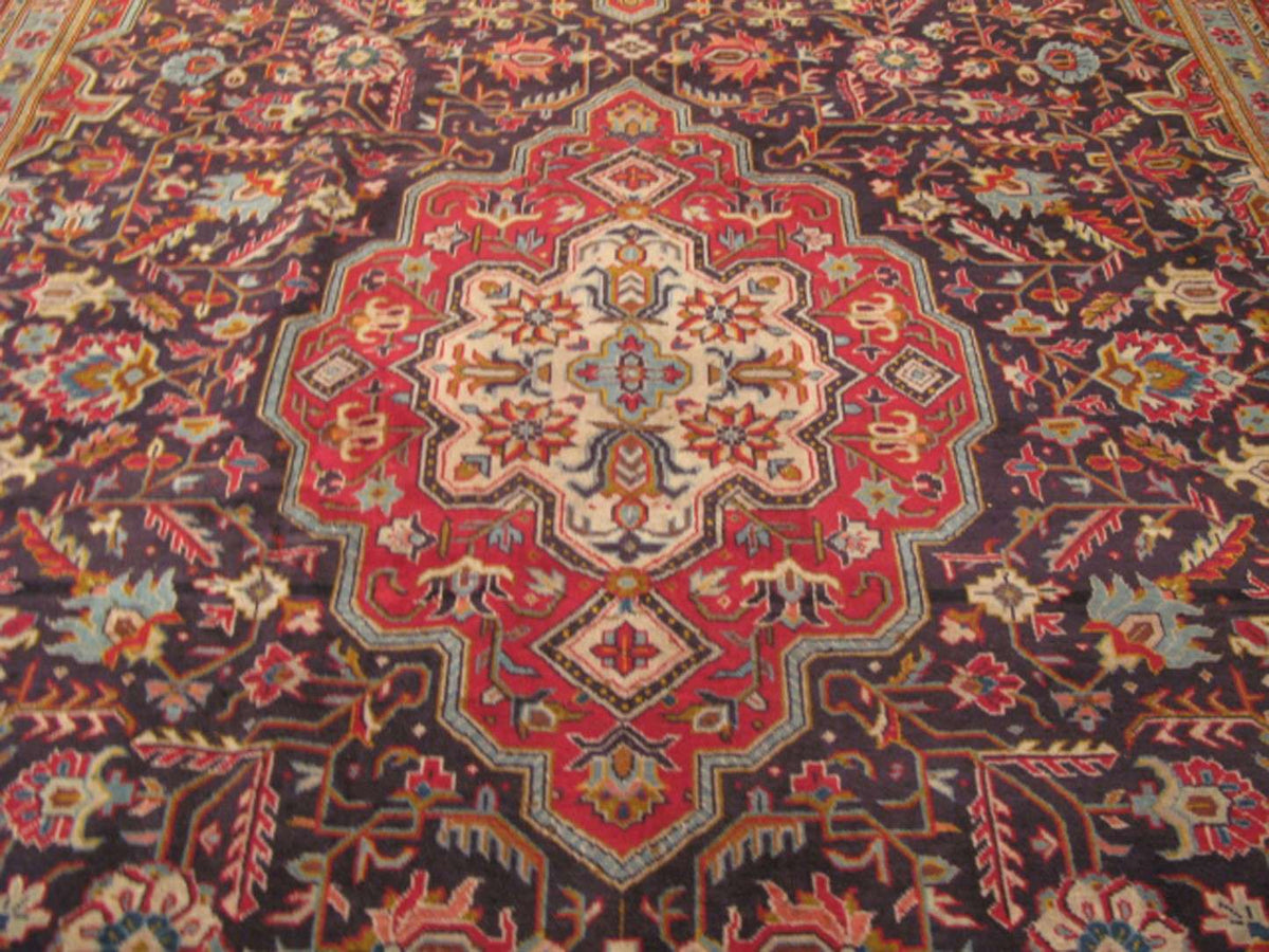 8' 1" x 11' 1" Persian Kashan Rug image 4