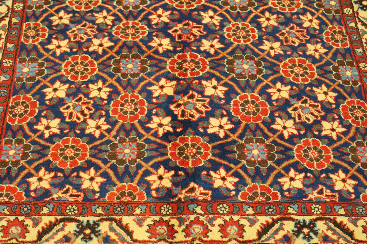 3' 3" x 5' 2" Persian Varavamin Rug image 0