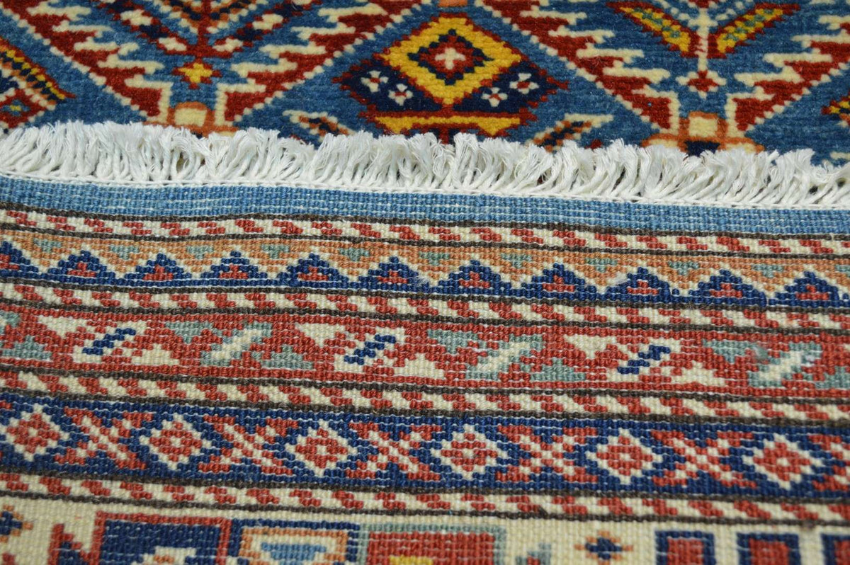 4' 4" x 5' 8" Pakistan Shirvan Rug image 12