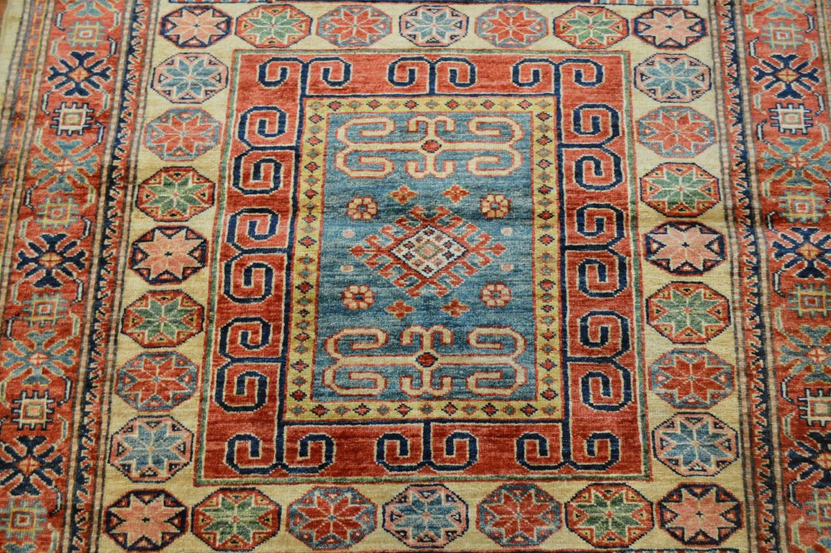 4' 1" x 6' 0" Pakistan Kazak Rug image 5