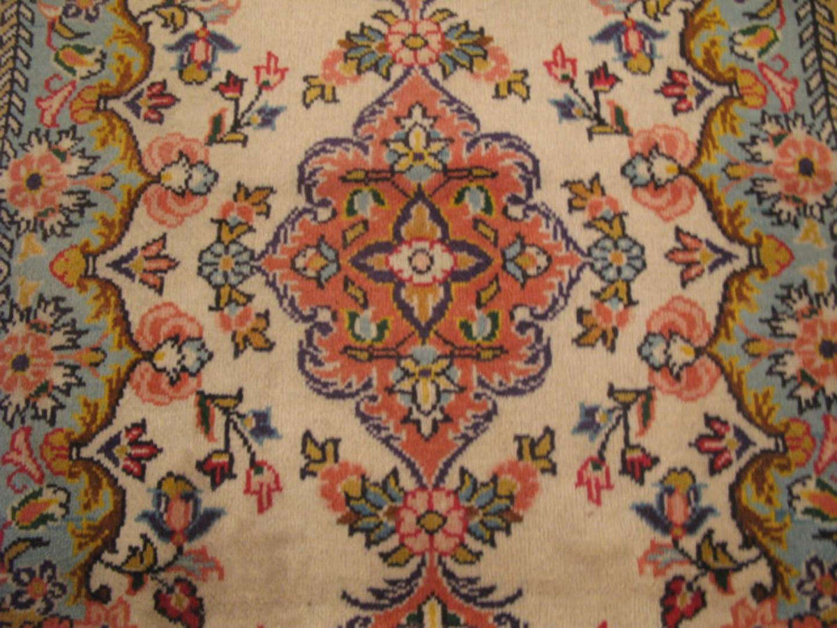 2' 3" x 4' 8" Persian Qum Runner image 6