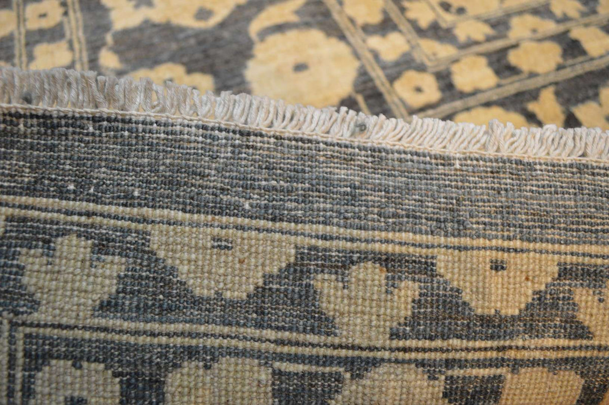 9' 10" x 13' 10" Pakistan Peshawar Rug image 11
