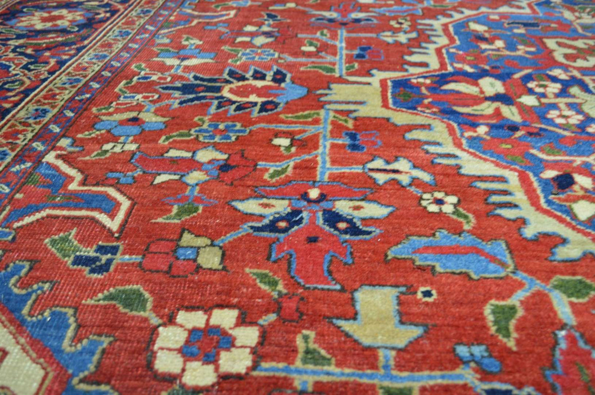 9' 1" x 11' 9" Persian Heriz Rug image 6