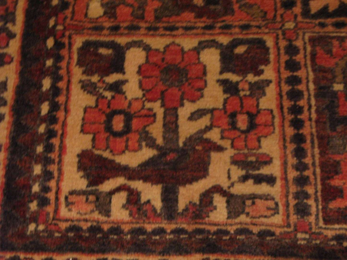5' 5" x 6' 1" Persian Bakhtiari Rug image 8