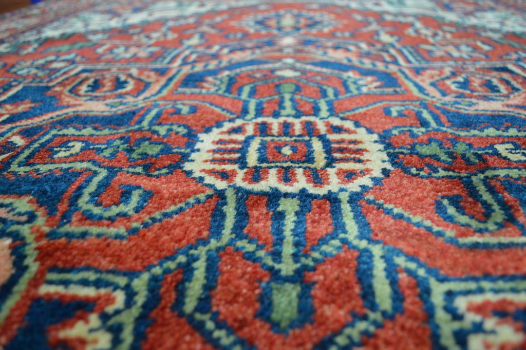 4' 0" x 6' 0" India Serapi Rug image 4