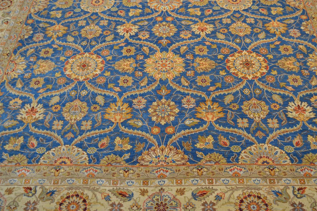 8' 1" x 10' 1" India Agra Rug image 2