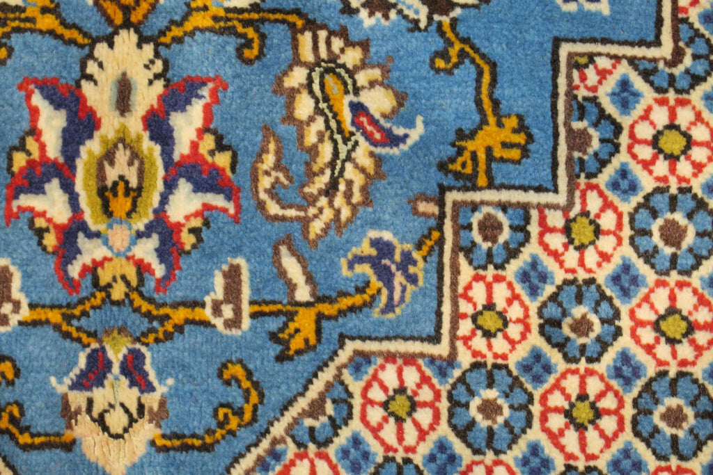 3' 6" x 5' 3" Persian Shahreza Rug image 3