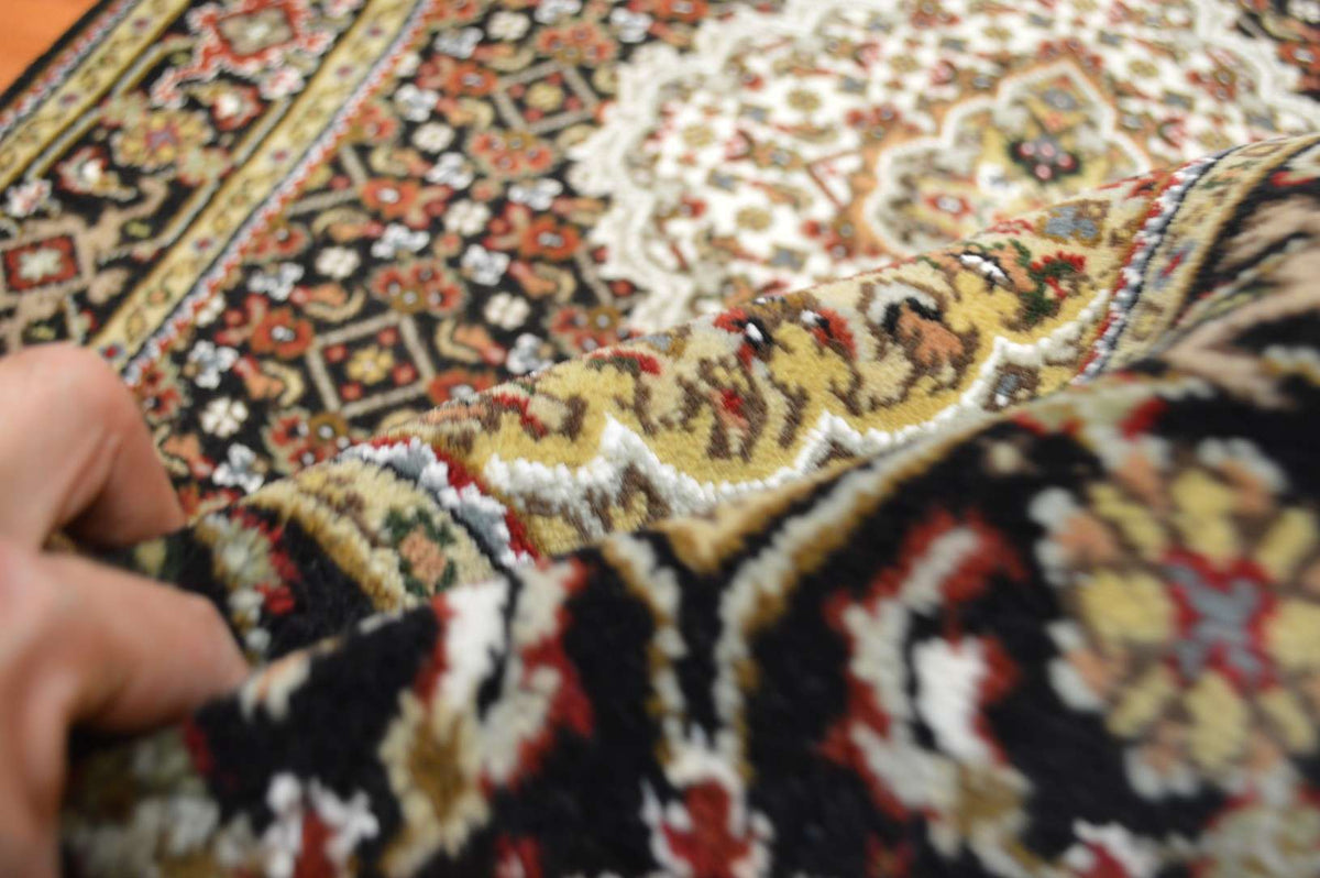 3' 1" x 5' 1" India Bijar Rug image 6