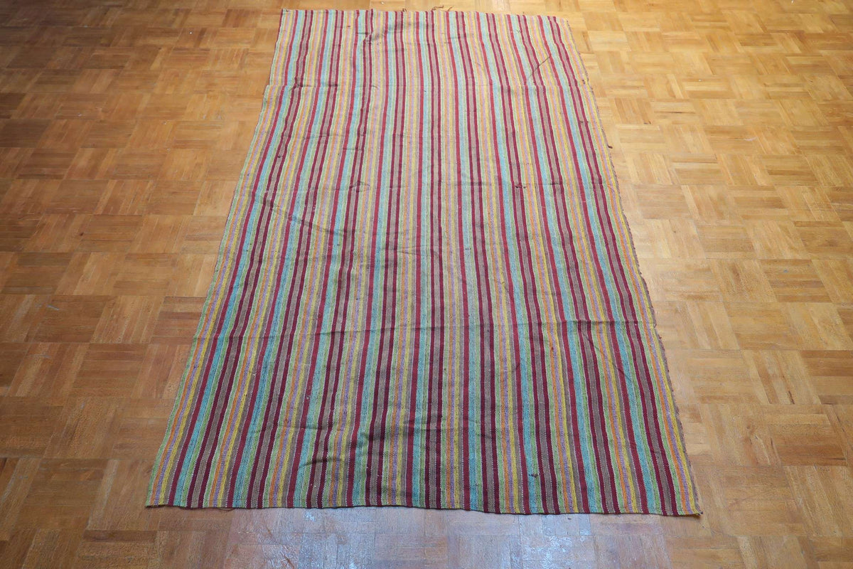 4' 10" x 7' 0" Persian Hamadan Rug image 3
