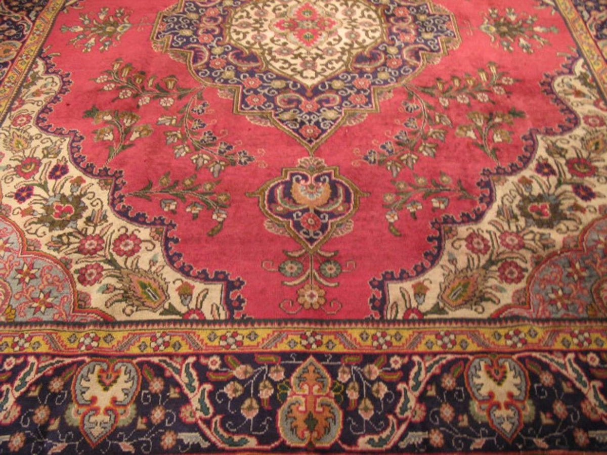 10' 0" x 12' 9" Persian Tabriz Rug image 5