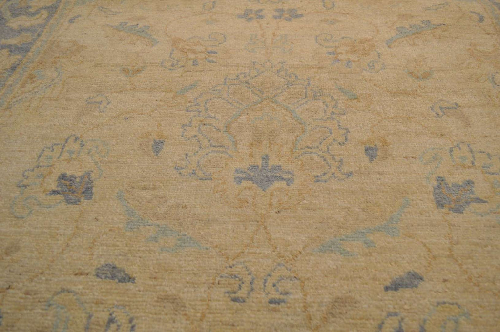3' 9" x 6' 1" Pakistan Peshawar Rug image 5