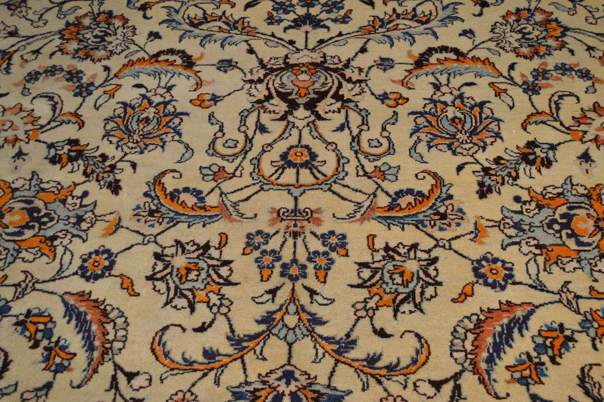 11' 3" x 13' 5" Persian Tabriz Rug image 3