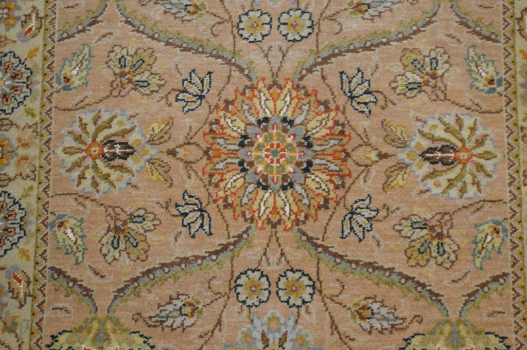 2' 4" x 4' 3" India Agra Rug image 4