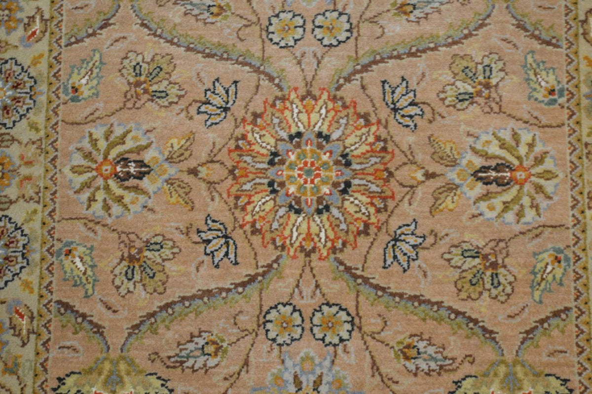 2' 4" x 4' 3" India Agra Rug image 4